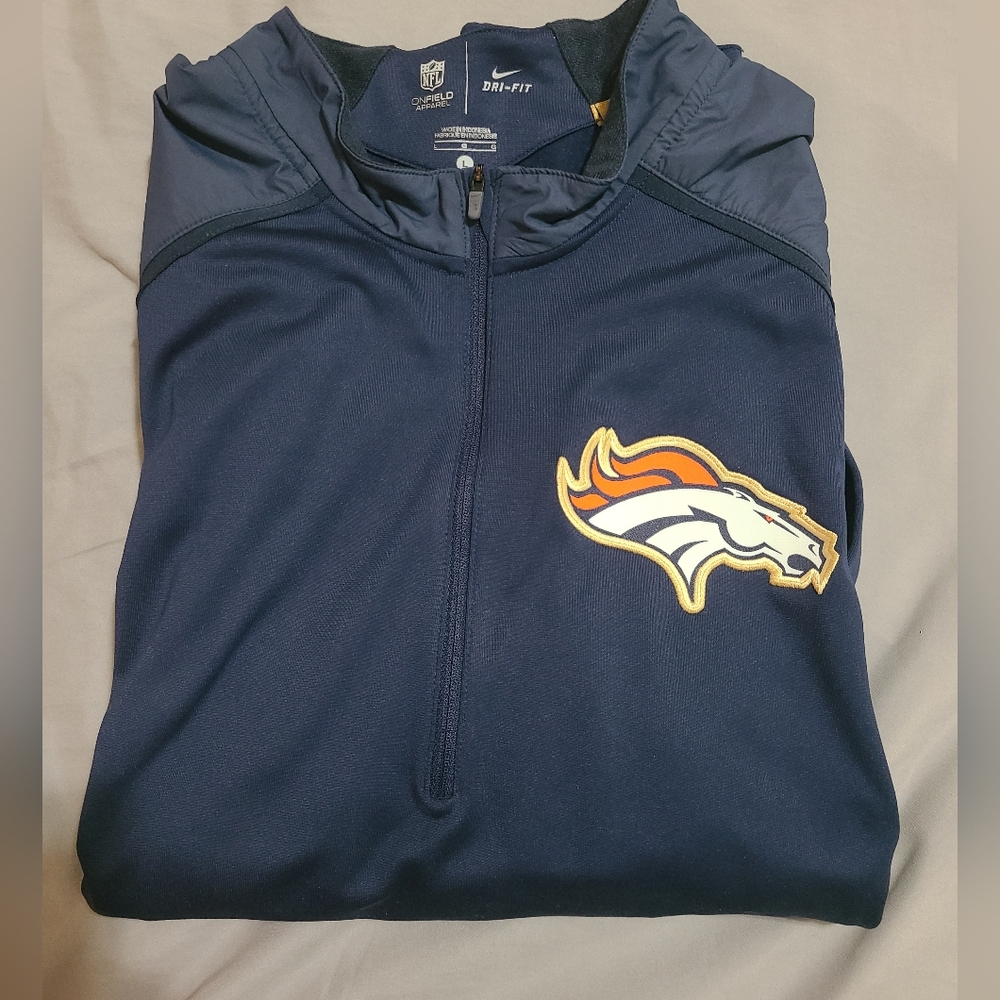 Denver Broncos Pullover